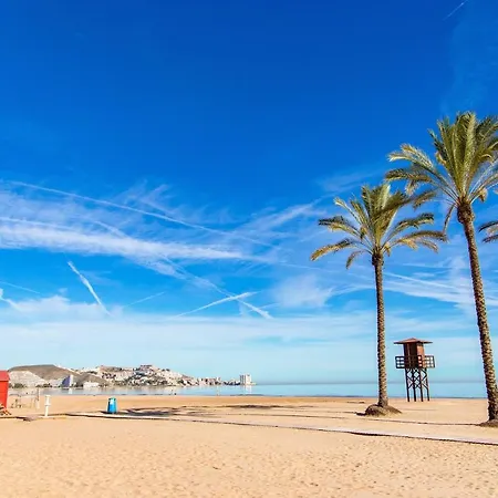 Apartmán Nuevo, A 60 Metros De La Playa Y Con Vistas Laterales Al Mar Cullera