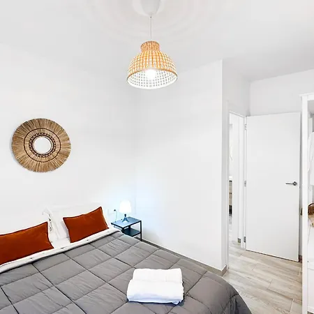 Apartmán Nuevo, A 60 Metros De La Playa Y Con Vistas Laterales Al Mar Cullera